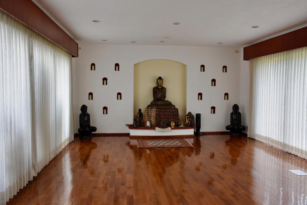 La Buena Vibra Retreat And Spa Hotel (Adults Only) เตโปซตลัน ภายนอก รูปภาพ