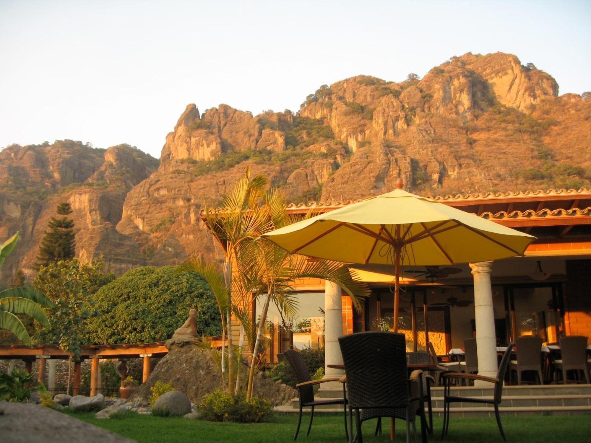 La Buena Vibra Retreat And Spa Hotel (Adults Only) เตโปซตลัน ภายนอก รูปภาพ