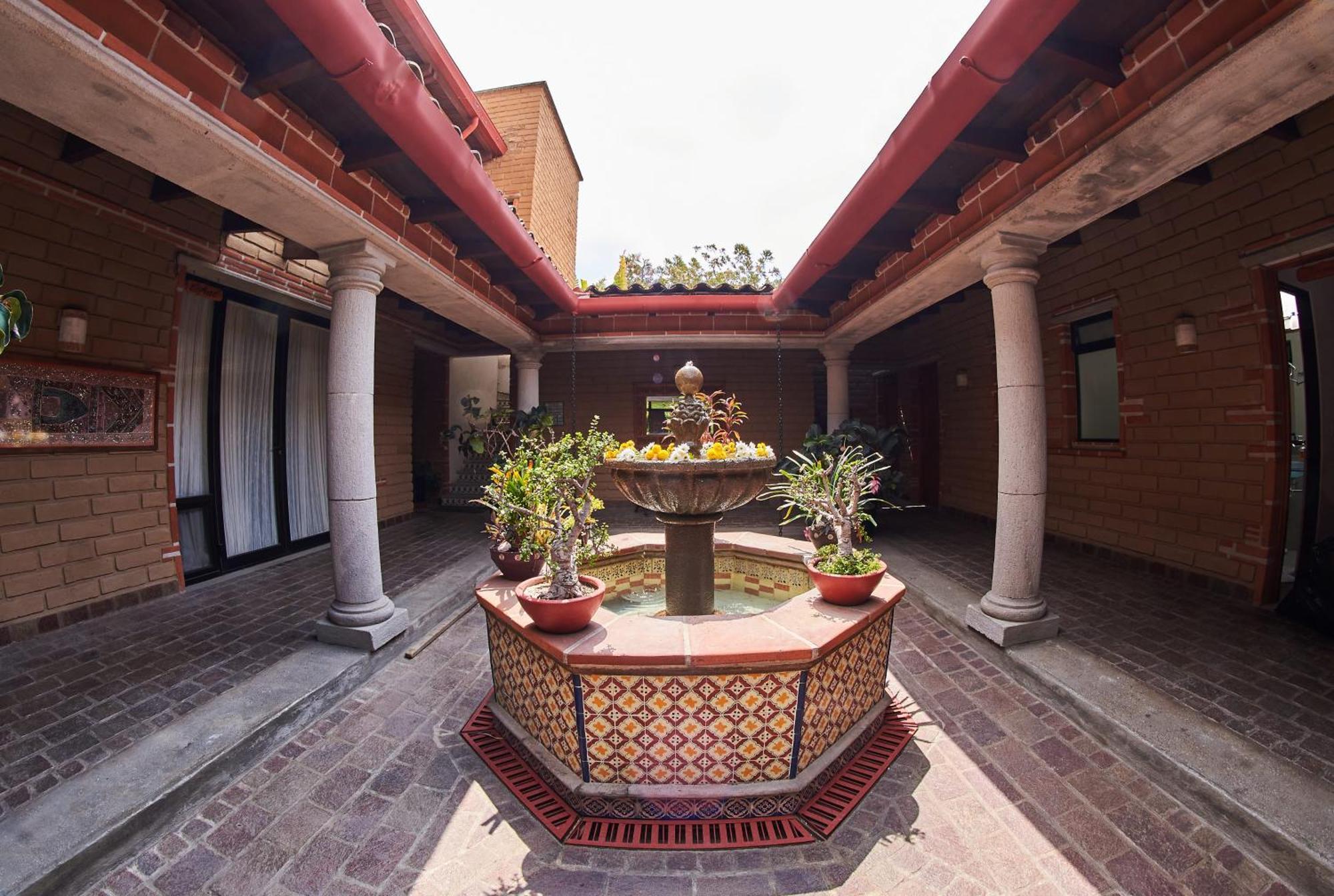 La Buena Vibra Retreat And Spa Hotel (Adults Only) เตโปซตลัน ภายนอก รูปภาพ